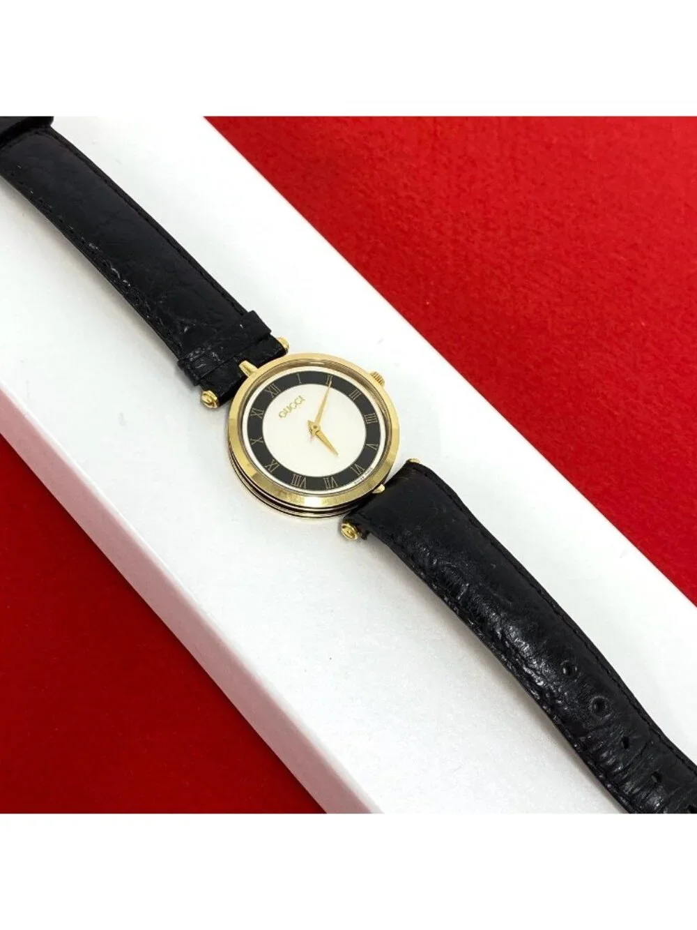 Gucci Vintage Dress Watch Leather Quartz Wrist Black